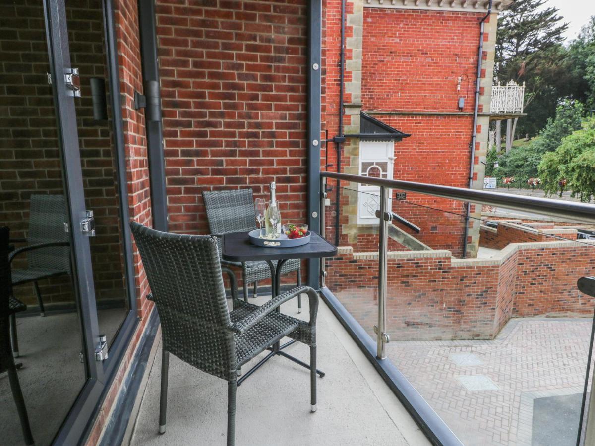 The Office Gardens, Apartment 1 Вітбі Екстер'єр фото